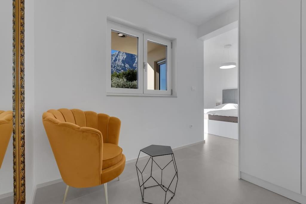 Apartman Delux With Private Pool - Makarska Exklusiv Тучепи Экстерьер фото